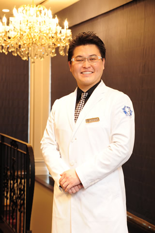 院長：伊丹太郎